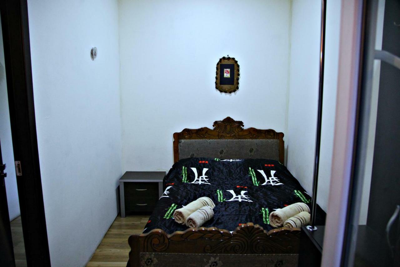 Guesthouse Different Tbilisi Exterior foto